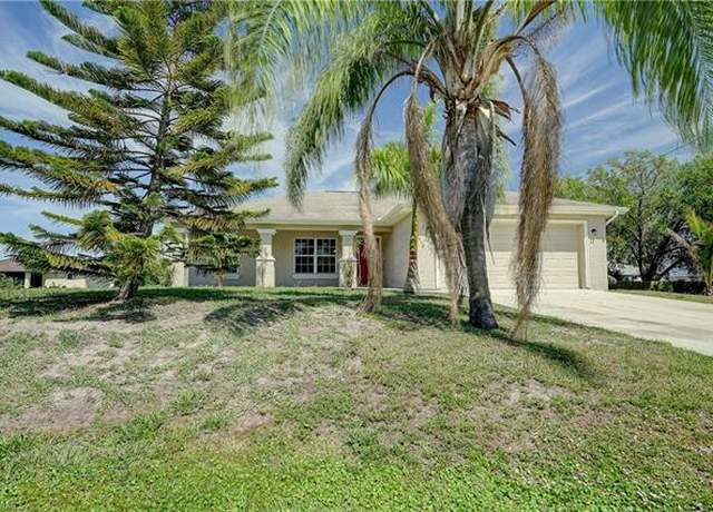 Property at 2818 45th St SW, Lehigh Acres, FL 33976, 3 beds, 2 baths