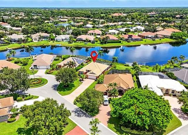 Property at 10826 Fulmar Ct, Naples, FL 34119, 3 beds, 2.5 baths