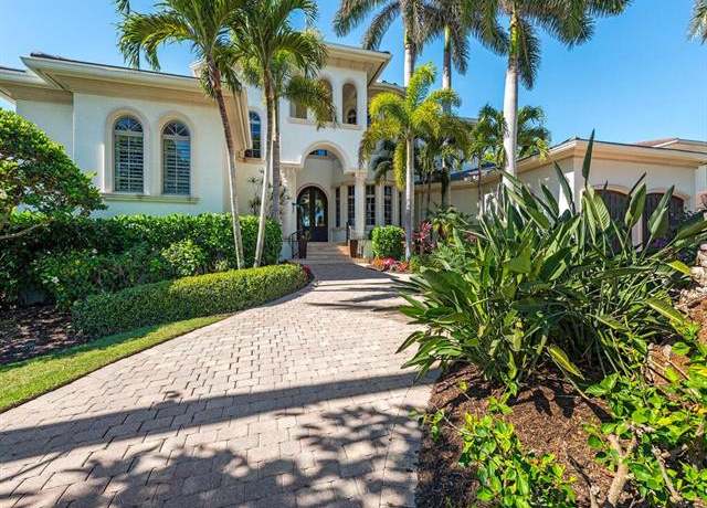 Property at 1940 6th St S, Naples, FL 34102, 6 beds, 7.5 baths