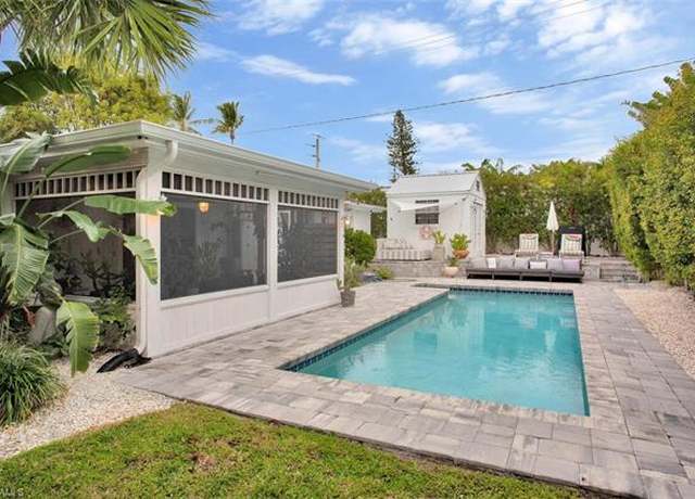 Property at 540 7th St N, Naples, FL 34102, 3 beds, 2 baths