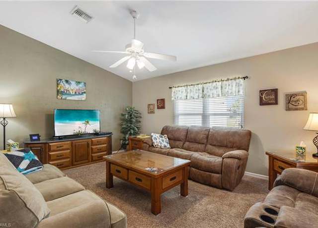 Property at 3108 SW 18th Pl, Cape Coral, FL 33914, 3 beds, 2 baths