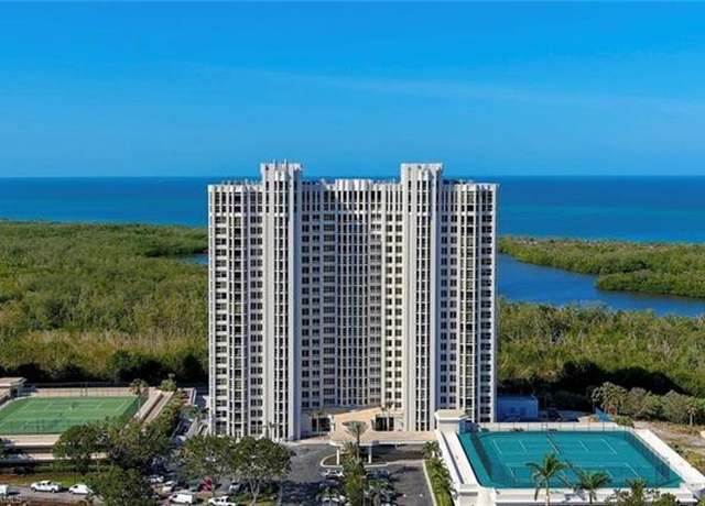 Property at 6849 Grenadier Blvd #305, Naples, FL 34108, 3 beds, 2 baths