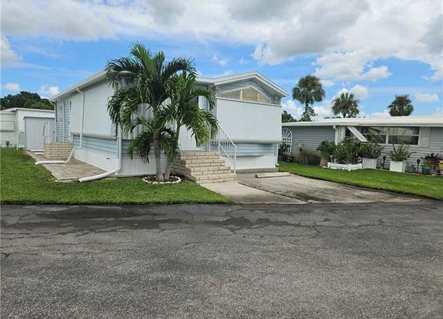 Property at 8 Onyx Dr Unit 8O, Naples, FL 34114, 1 bed, 2 baths