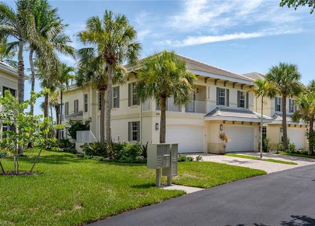 Property at 330 Grove Ct Unit 2-201, Naples, FL 34110, 3 beds, 3 baths