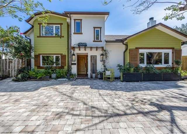 Property at 1100 13th St N, Naples, FL 34102, 4 beds, 3.5 baths