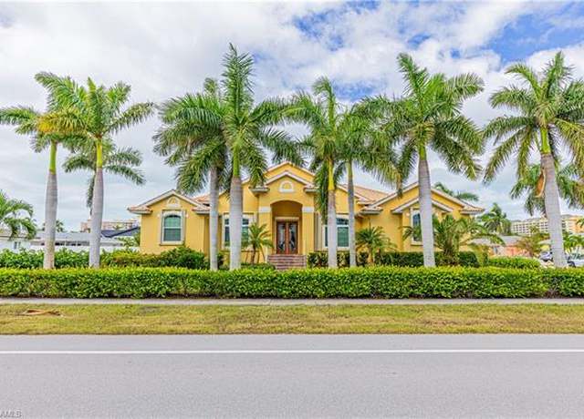 Property at 951 Montego Ct, Marco Island, FL 34145, 3 beds, 3 baths