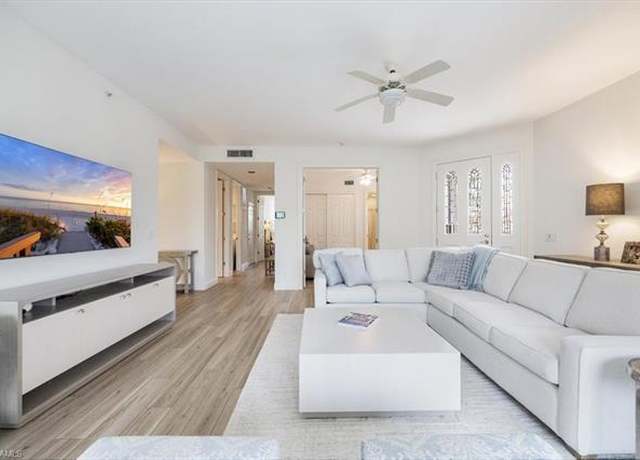 Property at 233 Colonade Cir #2205, Naples, FL 34103, 3 beds, 3.5 baths
