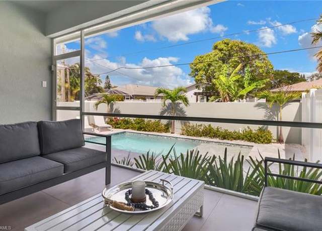 Property at 605 107th Ave N, Naples, FL 34108, 3 beds, 2.5 baths