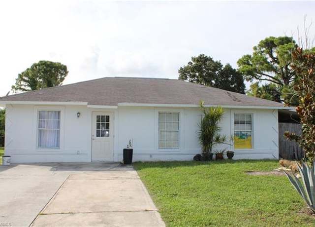 Property at 5321 Warren St, Naples, FL 34113, 4 beds, 4 baths