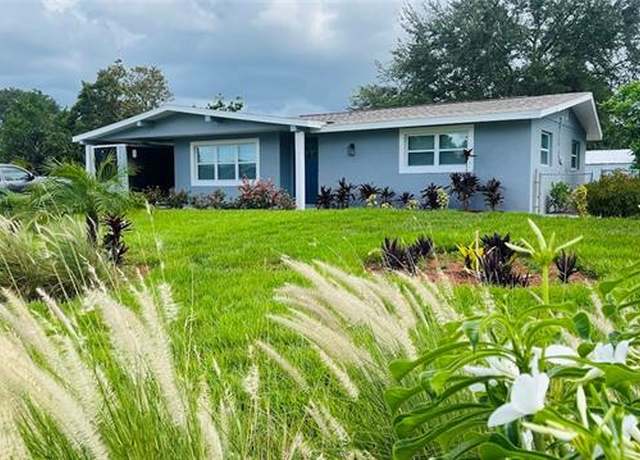 Property at 4 Palm Blvd, Lehigh Acres, FL 33936, 2 beds, 2 baths