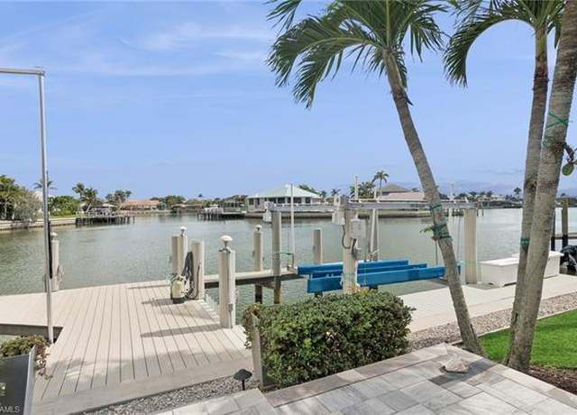 Property at 335 Nassau Ct, Marco Island, FL 34145, 3 beds, 2.5 baths