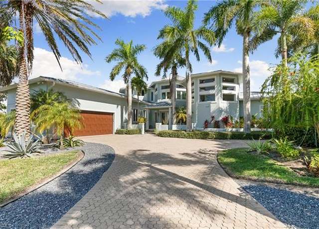 Property at 831 Caxambas Dr, Marco Island, FL 34145, 4 beds, 5 baths