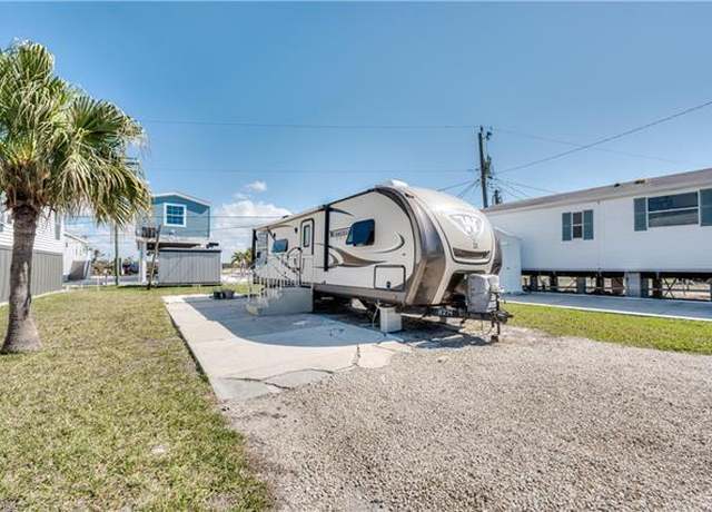 Property at 38 Helen Ln, Fort Myers Beach, FL 33931