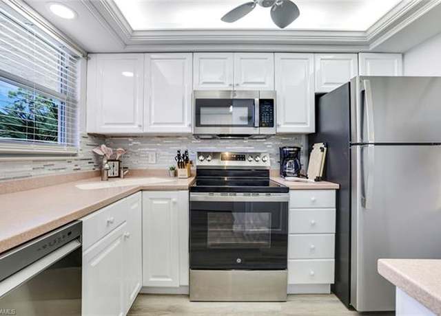 Property at 200 Forest Lakes Blvd #204, Naples, FL 34105, 2 beds, 2 baths