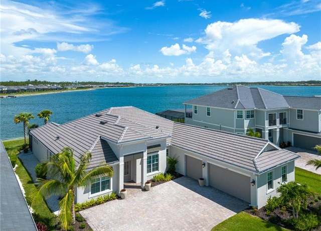 Property at 14392 Blue Bay Cir, Fort Myers, FL 33913, 4 beds, 3 baths
