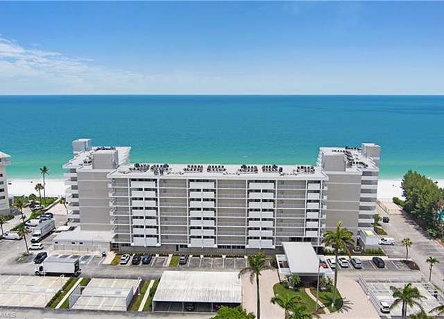 Property at 3443 Gulf Shore Blvd N #704, Naples, FL 34103, 2 beds, 2 baths