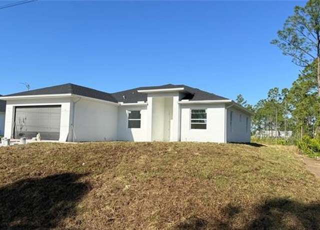 Property at 911 Dixie Ave, Lehigh Acres, FL 33972, 3 beds, 2 baths