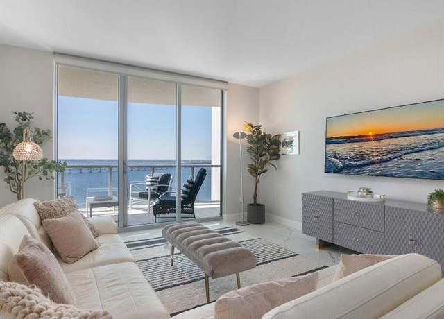 Property at 3000 Oasis Grand Blvd #2107, Fort Myers, FL 33916, 3 beds, 2.5 baths