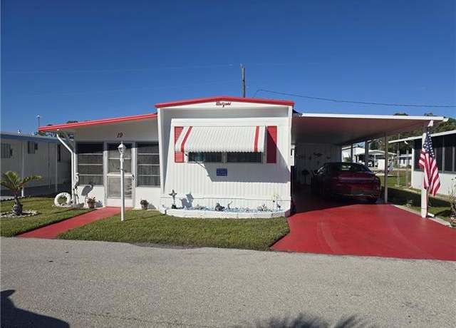 Property at 19 Moorhead Mnr #19, Naples, FL 34112, 2 beds, 2 baths