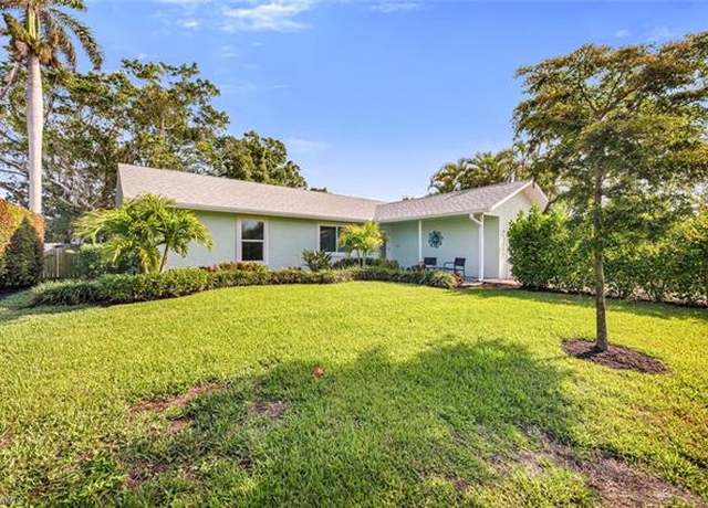 Property at 1255 Illinois Dr, Naples, FL 34103, 3 beds, 2 baths