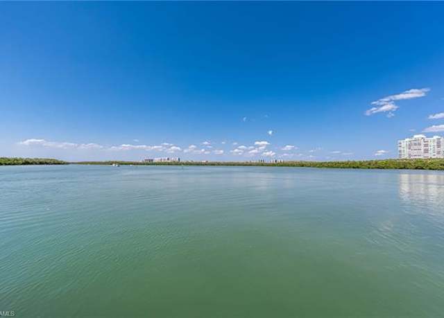 Property at 17 Bluebill Ave #305, Naples, FL 34108, 2 beds, 2 baths