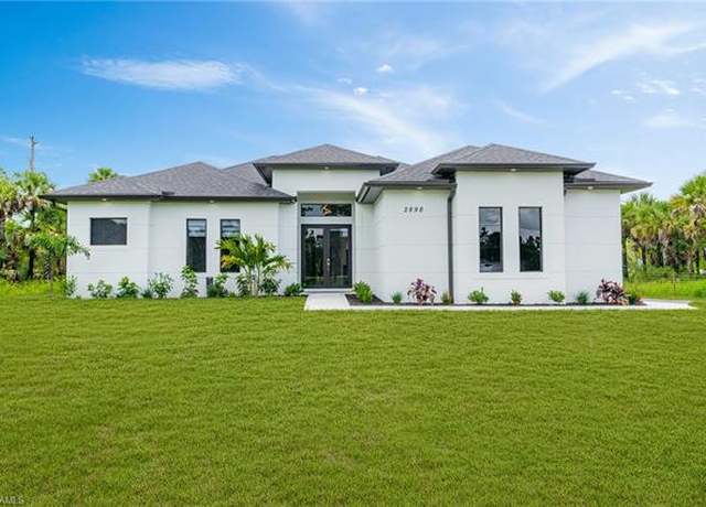 Property at 2898 36th Ave SE, Naples, FL 34117, 3 beds, 2.5 baths