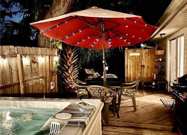 Property at 10881 Citrus Dr, Bonita Springs, FL 34135, 2 beds, 2 baths