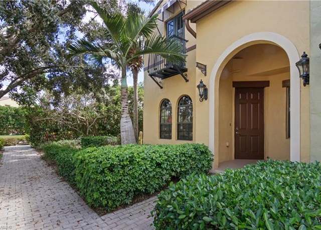 Property at 9072 Chula Vista St #10105, Naples, FL 34113, 3 beds, 2.5 baths