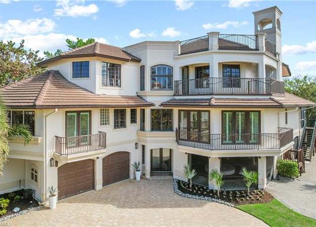 Property at 195 S Beach Dr, Marco Island, FL 34145, 4 beds, 3.5 baths