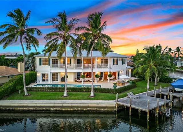 Property at 1627 Barbados Ct, Marco Island, FL 34145, 5 beds, 4.5 baths