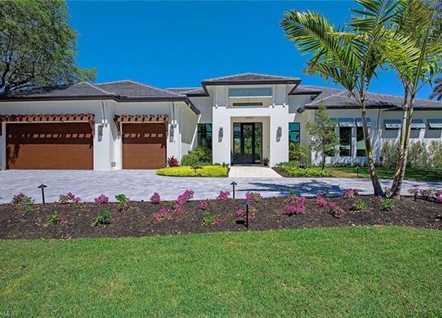 Property at 777 Binnacle Dr, Naples, FL 34103, 5 beds, 5 baths