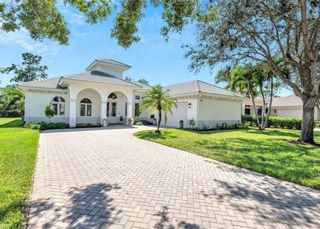 Property at 339 Saddlebrook Ln SE, Naples, FL 34110, 3 beds, 2.5 baths
