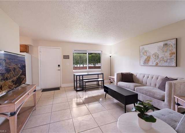 Property at 3325 Airport Rd N Unit U4, Naples, FL 34105, 2 beds, 1 bath