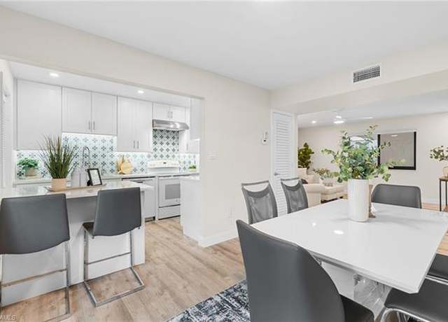 Property at 788 Park Shore Dr Unit F17, Naples, FL 34103, 2 beds, 2 baths