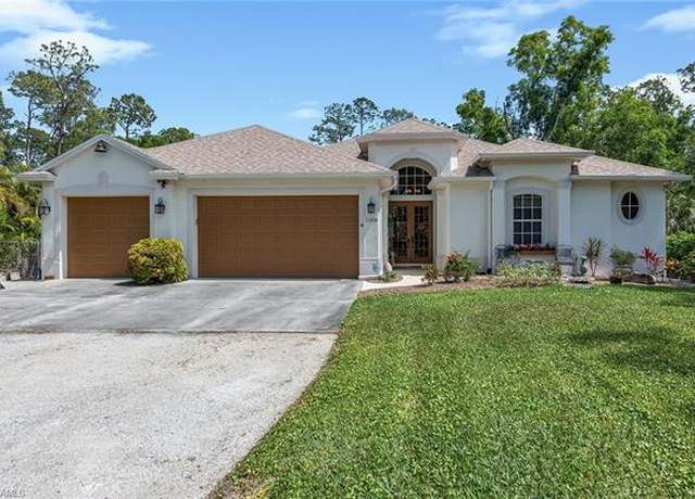 Property at 1158 Oakes Blvd, Naples, FL 34119, 4 beds, 3.5 baths
