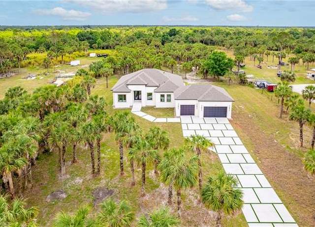 Property at 2814 26th Ave SE, Naples, FL 34117, 4 beds, 3 baths