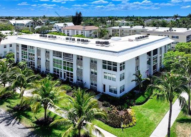 Property at 1021 3rd St S #304, Naples, FL 34102, 2 beds, 2 baths