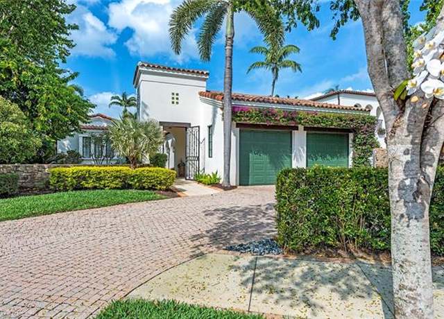 Property at 16631 Cortona Ln, Naples, FL 34110, 3 beds, 3 baths