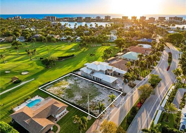 Property at 580 Harbour Dr, Naples, FL 34103