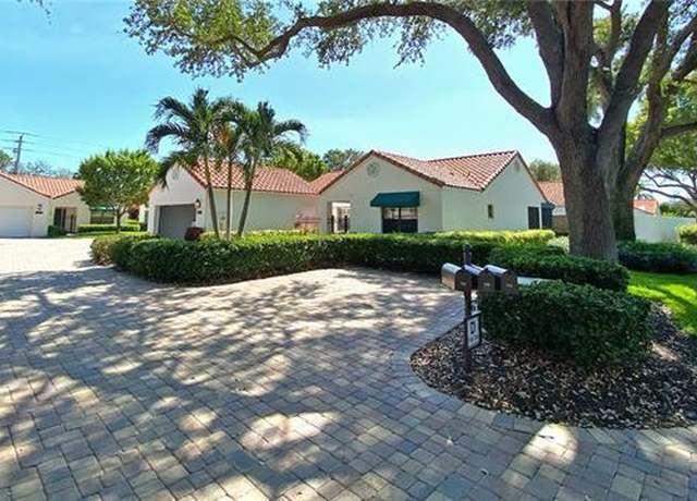 Property at 718 Reef Point Cir, Naples, FL 34108, 3 beds, 2 baths