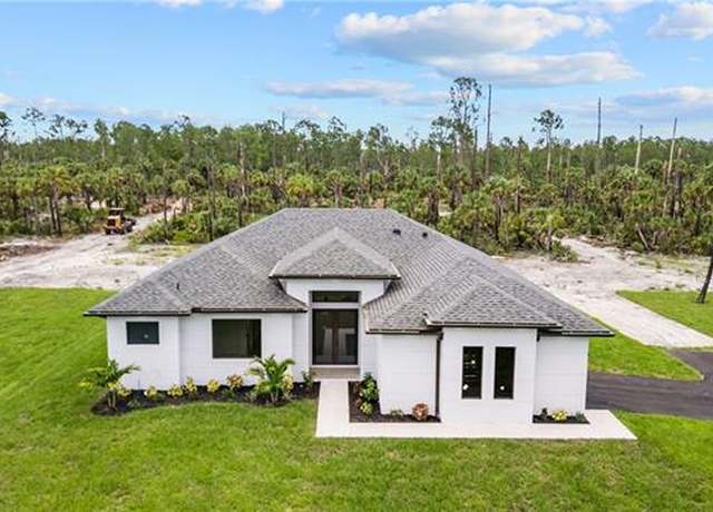 Property at 3439 14th Ave SE, Naples, FL 34117, 3 beds, 2.5 baths