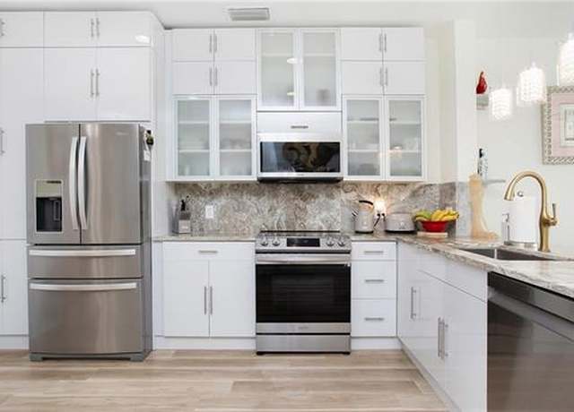 Property at 16175 Ravina Way S, Naples, Fl 34110, 3 beds, 2.5 baths