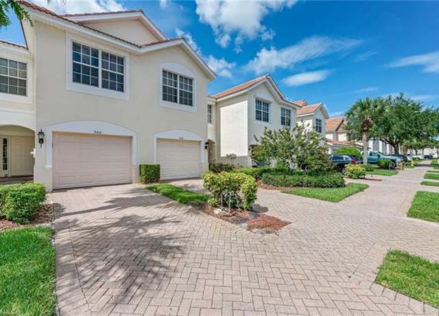 Property at 960 Hampton Cir #80, Naples, FL 34105, 3 beds, 2.5 baths