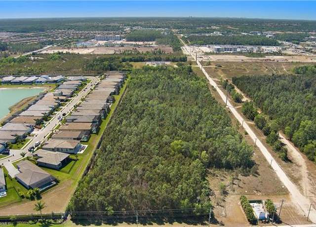 Property at 3810 Hacienda Lks, Naples, FL 34114