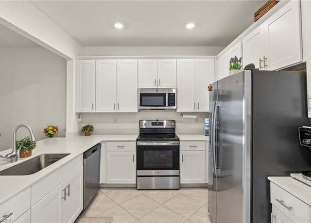 Property at 2780 Blossom Way, Naples, FL 34120, 3 beds, 2.5 baths