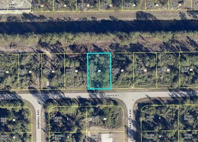 Property at 1035 Gladys St, Lehigh Acres, FL 33974