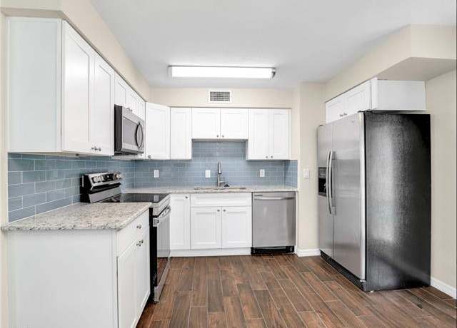 Property at 3 Knights Bridge Rd Unit A2, Naples, FL 34112, 2 beds, 1 bath