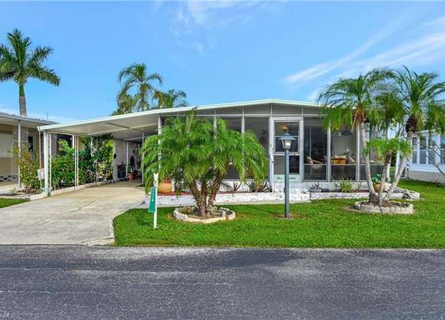 Property at 114 Enchanting Blvd, Naples, FL 34112, 2 beds, 2 baths