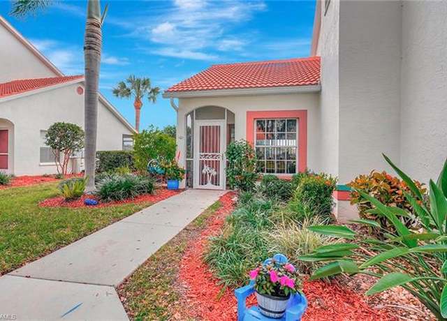 Property at 555 Windsor Sq #101, Naples, FL 34104, 2 beds, 2 baths