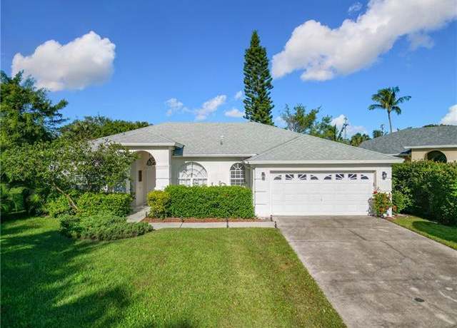 Property at 4991 Brixton Ct, Naples, FL 34104, 3 beds, 2 baths